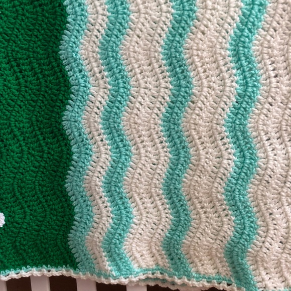 Crochet blanket, Handmade comforter or blanket - Picture 5 of 8